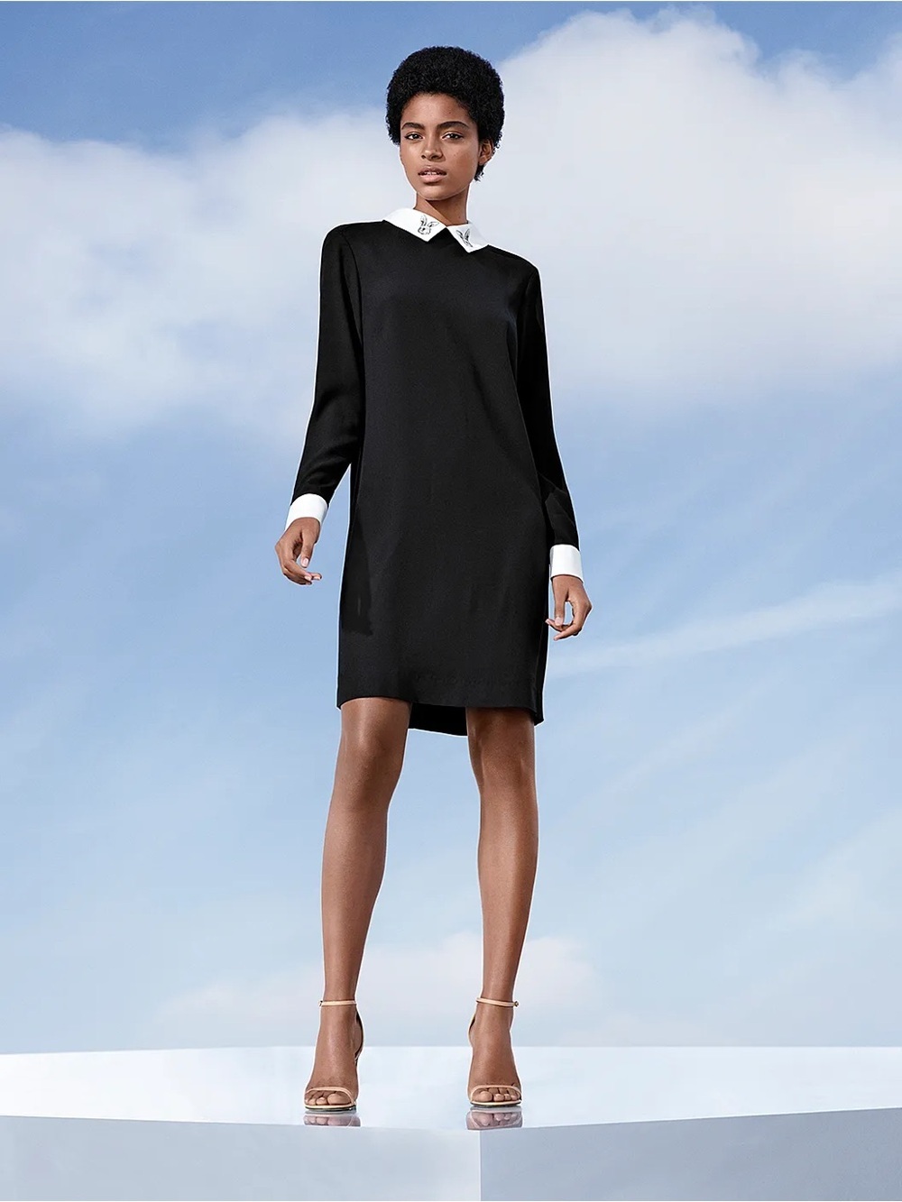 Victoria Beckham XS Black Long-Sleeve Shift Dress Rabbit White Collar Cuffs